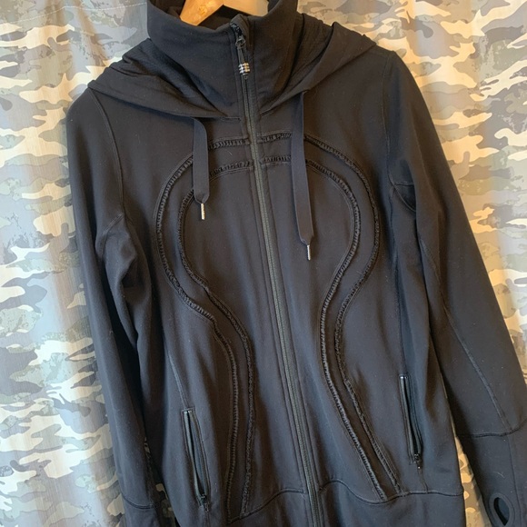 Lululemon Zippie - Picture 2 of 4